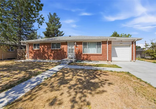 Photo 1 of Single family home for sale at 2541 Billings St, Aurora, CO 80011 | MLS# 6484653 | Listing updated on 2026-10-01