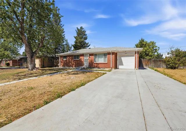Photo 2 of Single family home for sale at 2541 Billings St, Aurora, CO 80011 | MLS# 6484653 | Listing updated on 2026-10-01