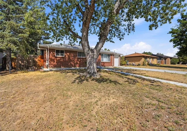 Photo 3 of Single family home for sale at 2541 Billings St, Aurora, CO 80011 | MLS# 6484653 | Listing updated on 2026-10-01