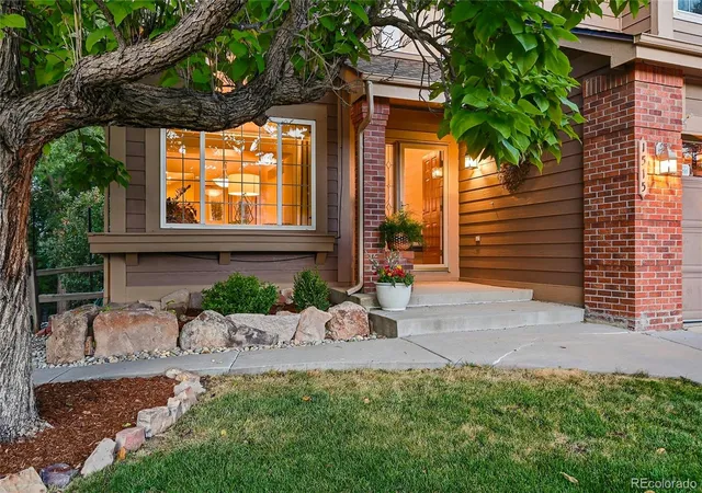 Photo 3 of Single family home for sale at 1515 Short Grass Ct, Castle Rock, CO 80109 | MLS# 7978680 | Listing updated on 2026-09-21