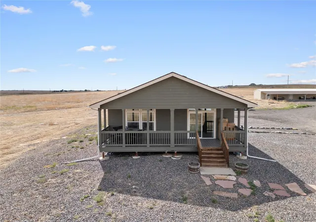 4th image of 1570 S Cr 129, Bennett, CO 80102 | MLS# 3899826