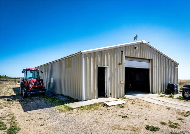 4th image of 4820 Schumaker Rd, Bennett, CO 80102 | MLS# 8885663