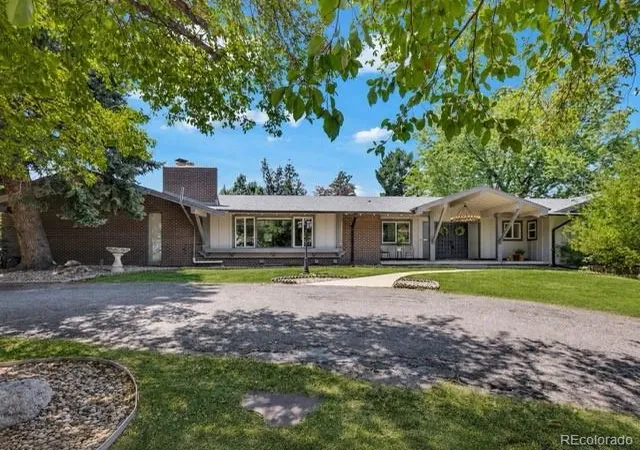 1st image of 11 Meadowlark Ln, Littleton, CO 80123 | MLS# 8838352