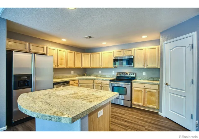 Photo 4 of Condo for sale at 2239 Calais Dr #11B, Longmont, CO 80504 | MLS# IR1064850 | Listing updated on 2026-09-06