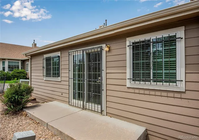 Listing Photo 3 - Condo for sale in building located at 6758 Zenobia Loop, Westminster, CO 80030 - Unit #1