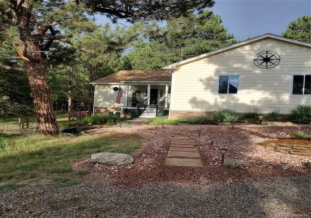4th image of 4882 Antelope Trl, Elbert, CO 80106 | MLS# 5370122