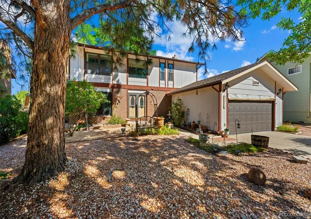 Photo 2 of Single family home for sale at 4350 Valencia Cir, Colorado Springs, CO 80917 | MLS# 9956725 | Listing updated on 2026-09-29