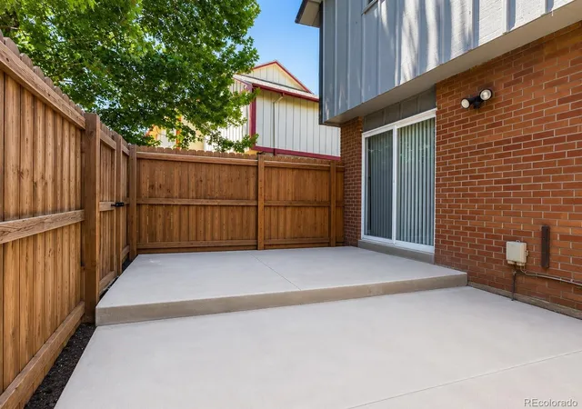 Photo 15 of Townhouse for sale at 7782 W Glasgow Pl, Littleton, CO 80128 | MLS# 8429731 | Listing updated on 2026-07-31