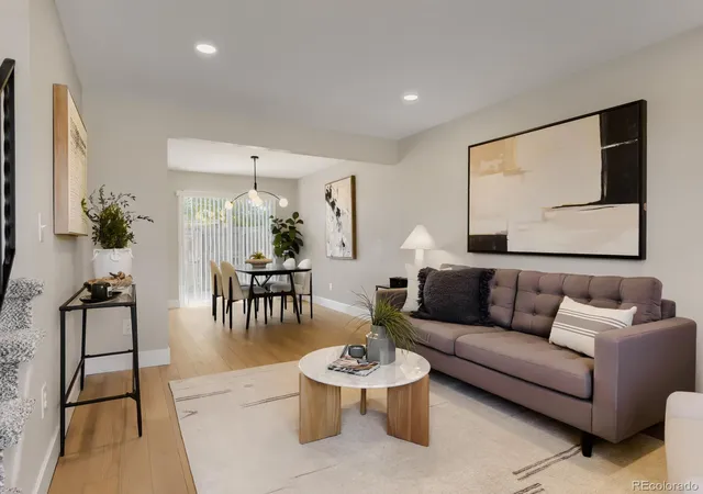 Photo 2 of Townhouse for sale at 7782 W Glasgow Pl, Littleton, CO 80128 | MLS# 8429731 | Listing updated on 2026-07-31
