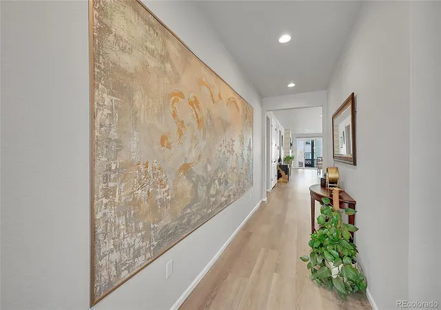 3rd image of 3891 Eaton Park St, Aurora, CO 80019 | MLS# 5759566