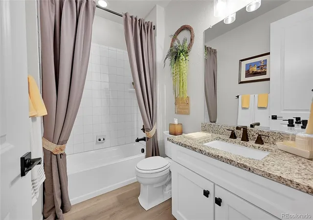 4th image of 3891 Eaton Park St, Aurora, CO 80019 | MLS# 5759566