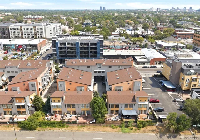 2nd image of 3149 Blake St, Denver, CO 80205