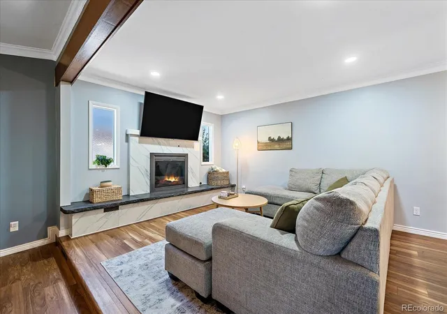 Photo 4 of Single family home for sale at 1809 S Van Gordon Ct, Lakewood, CO 80228 | MLS# 8827932 | Listing updated on 2026-10-10