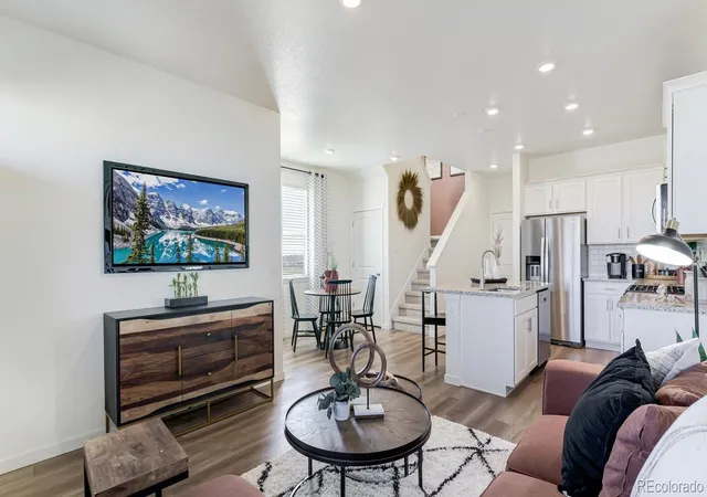 2nd image of 949 Red Star Ln, Johnstown, CO 80534 | MLS# 2931454