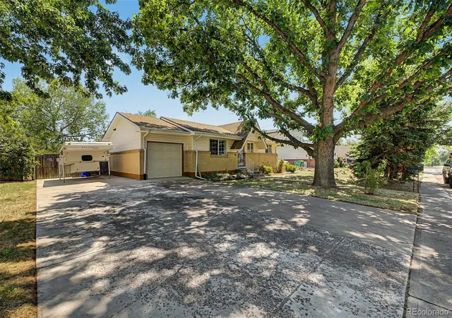 2nd image of 888 S Owens Ct, Lakewood, CO 80226 | MLS# 4941331