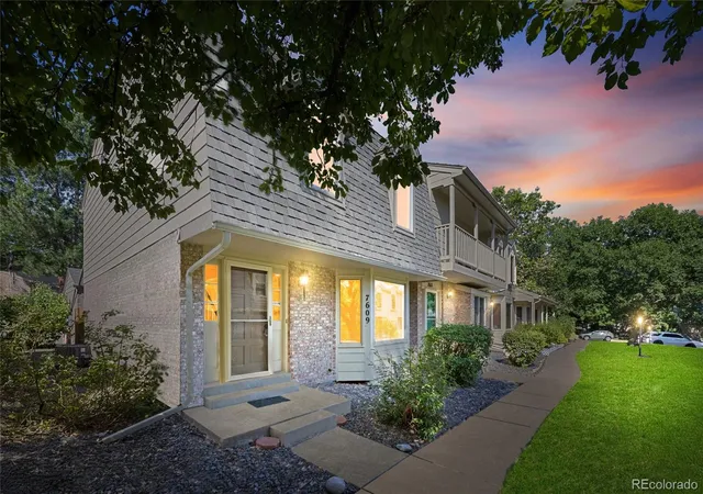 image of 7609 S Cove Cir, Centennial, CO 80122 | MLS# 2513362