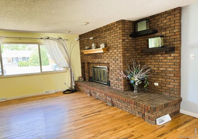 Photo 4 of Single family home for sale at 1324 Buchanan St, Sterling, CO 80751 | MLS# IR1064901 | Listing updated on 2026-10-07