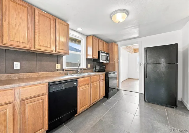 Photo 4 of Single family home for sale at 478 Knox Ct, Denver, CO 80204 | MLS# 4853317 | Listing updated on 2026-08-26