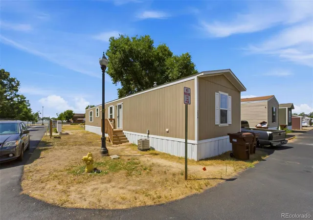 1st image of 204 B St, Evans, CO 80620 | MLS# 2727863