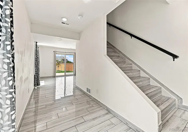 5th image of 10231 Yampa Ct, Commerce City, CO 80022 | MLS# 5578683