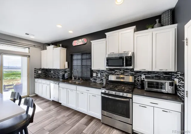5th image of 10769 Troy St, Commerce City, CO 80022 | MLS# 3812847