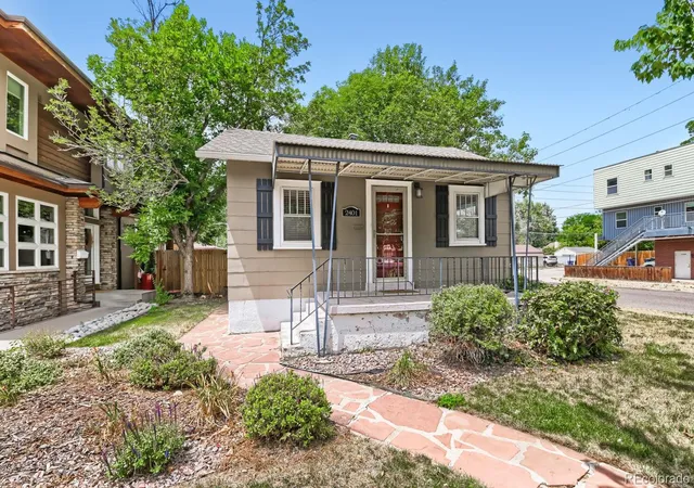 Photo 3 of Single family home for sale at 2401 S High St, Denver, CO 80210 | MLS# 6611272 | Listing updated on 2026-10-04
