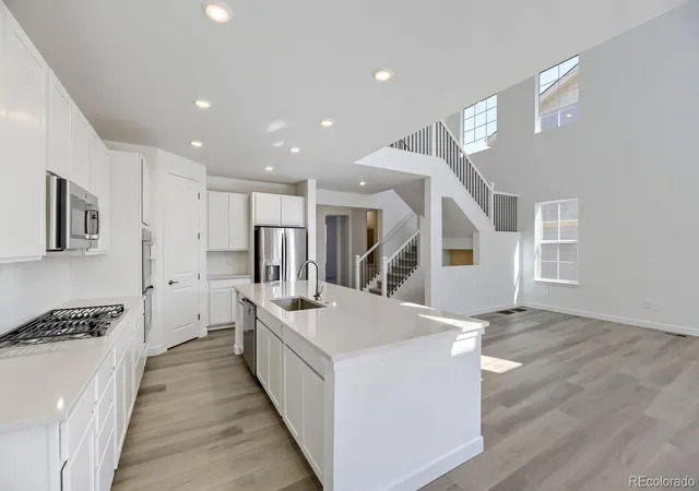 Photo 3 of Single family home for sale at 4058 Buttongrass Trl, Castle Rock, CO 80108 | MLS# 7783782 | Listing updated on 2026-09-27