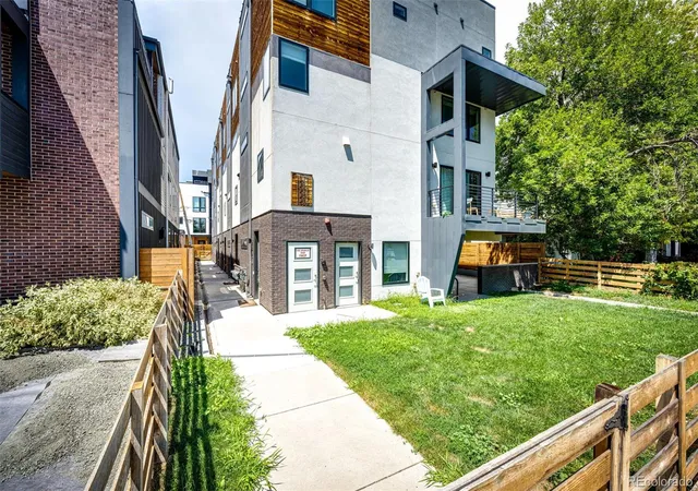 Photo 3 of Townhouse for sale at 1585 King St, Denver, CO 80204 | MLS# 9700236 | Listing updated on 2026-09-28