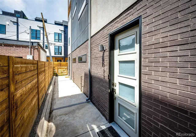 Photo 4 of Townhouse for sale at 1585 King St, Denver, CO 80204 | MLS# 9700236 | Listing updated on 2026-09-28