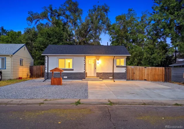 Photo 2 of Single family home for sale at 5 Stuart St, Denver, CO 80219 | MLS# 6495066 | Listing updated on 2026-08-20