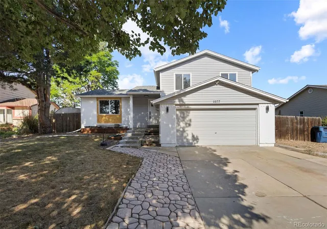 Photo 3 of Sale Pending at 1077 S Joplin Way, Aurora, CO 80017 | MLS# 5506043 | Listing updated on 2026-10-05