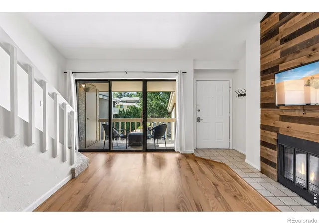Listing Photo 5 - Condo for sale in building located at 30 S Boulder Cir, Boulder, CO 80303 - Unit #3038