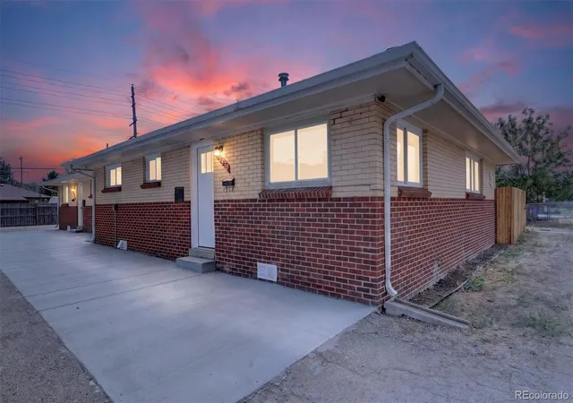 1st image of 12920 E 13th Pl, Aurora, CO 80011 | MLS# 2109250