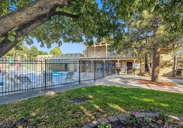 Listing Photo 2 - Condo for sale in building located at 7665 E Quincy Ave, Denver, CO 80237 - Unit #204