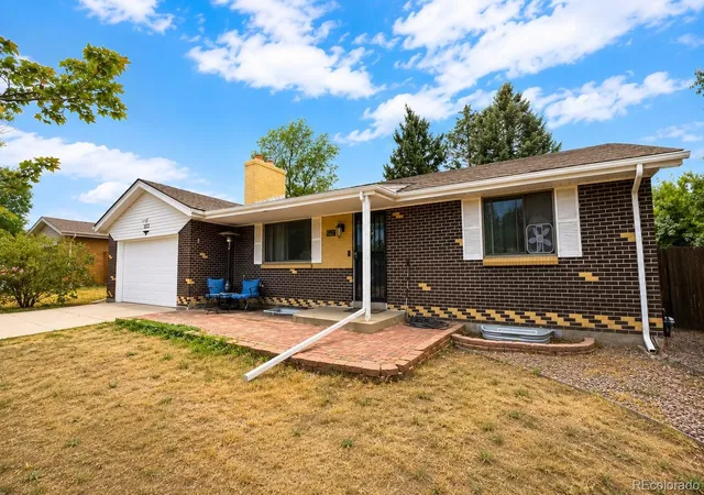 Photo 1 of Single family home for sale at 322 S Peoria Cir, Aurora, CO 80012 | MLS# 6197260 | Listing updated on 2026-10-01