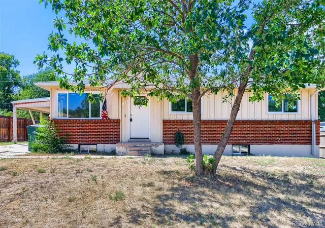 2nd image of 116 Ash Ave, Castle Rock, CO 80104 | MLS# 3211735