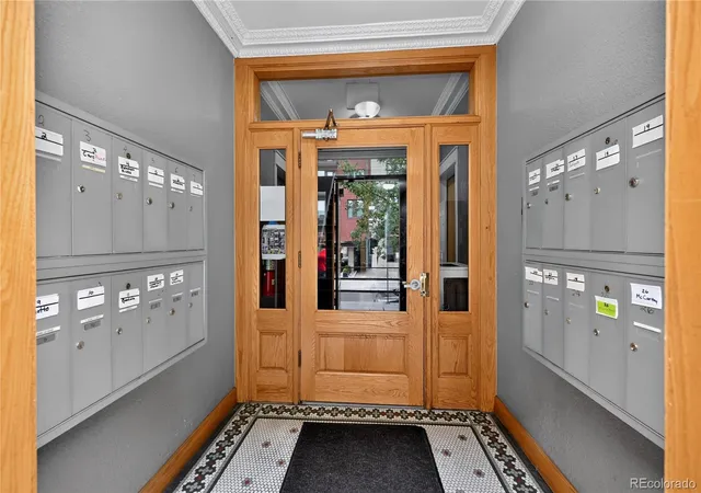 3rd image of 1650 N Pearl St #11, Denver, CO 80203 | MLS# 5183011