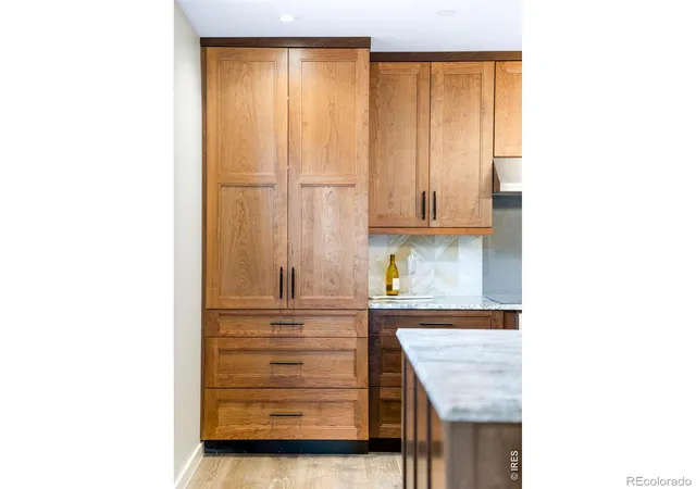 Listing Photo 4 - Condo for sale in building located at 1525 Spruce St, Boulder, CO 80302 - Unit #B