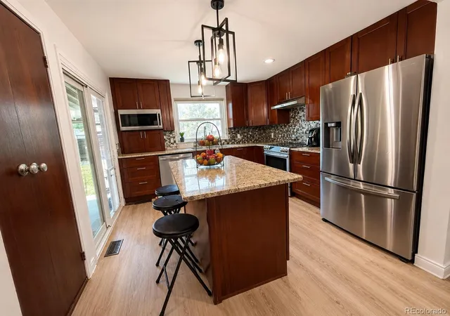 4th image of 1681 Fundy Wy, Aurora, CO 80011 | MLS# 2934739