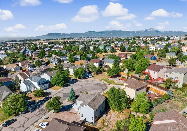 Photo 4 of Single family home for sale at 6270 Ashridge Ct, Colorado Springs, CO 80922 | MLS# 6219101 | Listing updated on 2026-08-12