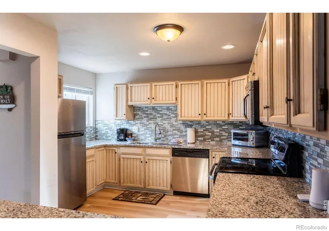 5th image of 1050 S Saint Vrain Ave #3, Estes Park, CO 80517 | MLS# IR1064970