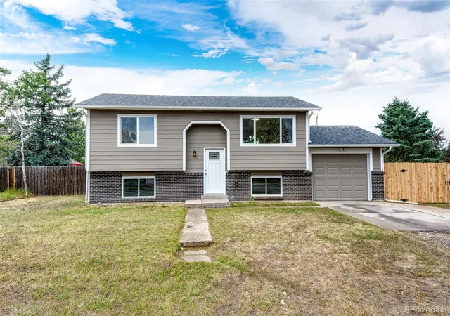 1st image of 841 S Elbert St, Elizabeth, CO 80107 | MLS# 9873123