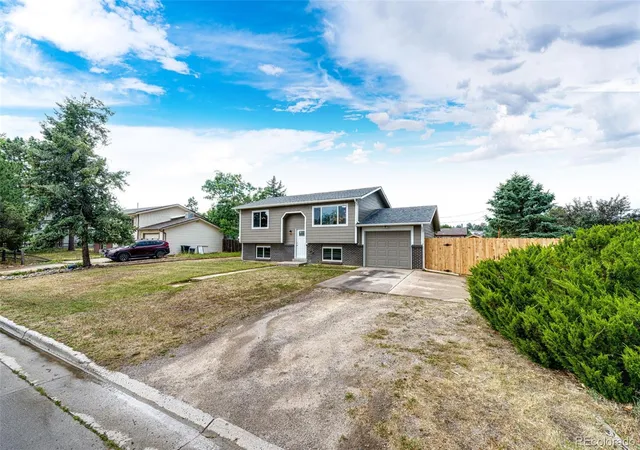 2nd image of 841 S Elbert St, Elizabeth, CO 80107 | MLS# 9873123