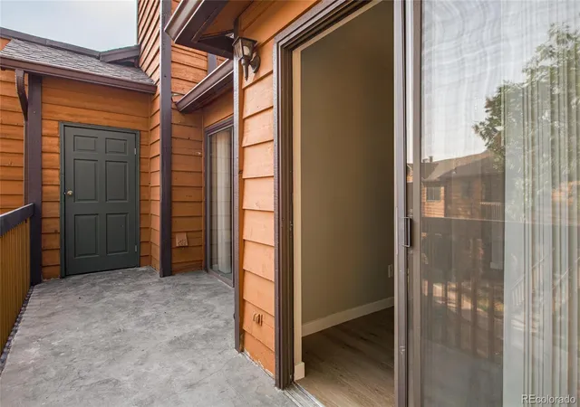 2nd image of 2273 S Buckley Rd, Aurora, CO 80013