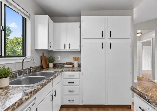 Listing Photo 4 - Condo for sale in building located at 2273 S Buckley Rd, Aurora, CO 80013 - Unit #202