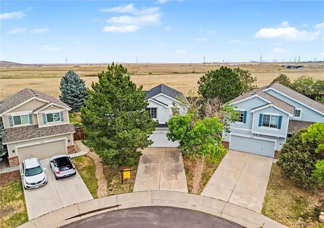 Photo 2 of Single family home for sale at 22398 E Oxford Dr, Aurora, CO 80018 | MLS# 4545038 | Listing updated on 2026-10-10