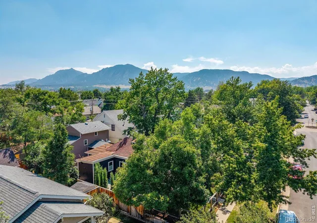Photo 2 of Townhouse for sale at 2324 Mapleton Ave #A, Boulder, CO 80304 | MLS# IR1064985 | Listing updated on 2026-09-05