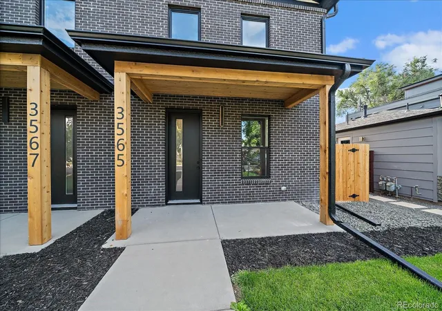 2nd image of 3565 S Corona St, Englewood, CO 80113 | MLS# 8324690