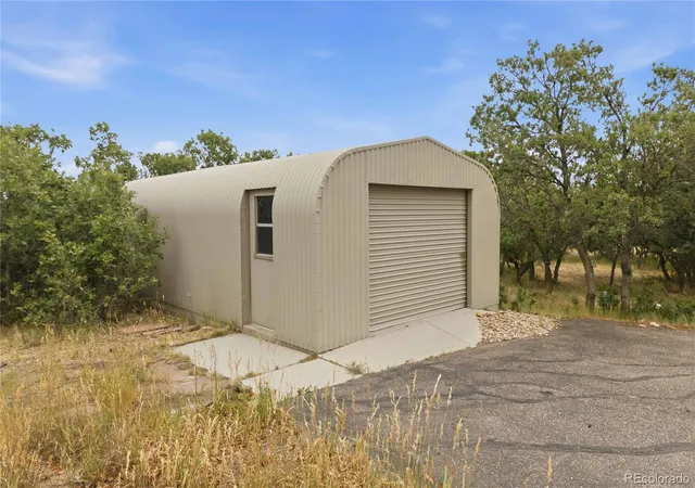 3rd image of 2861 Butte Cir, Sedalia, CO 80135 | MLS# 3372041