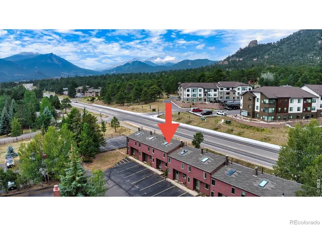 3rd image of 1050 S Saint Vrain Ave, Estes Park, CO 80517